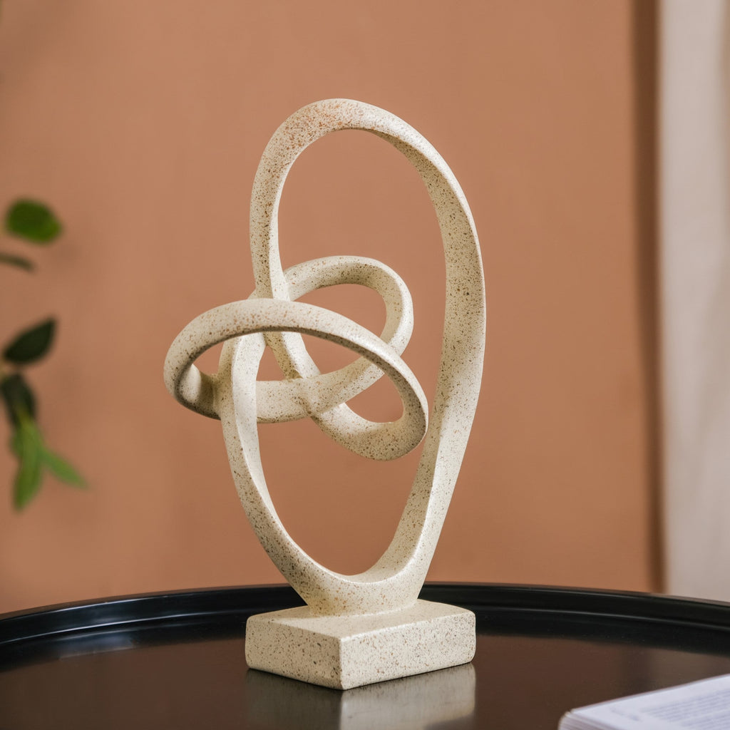 Contemporary Nordic Showpiece Nestasia