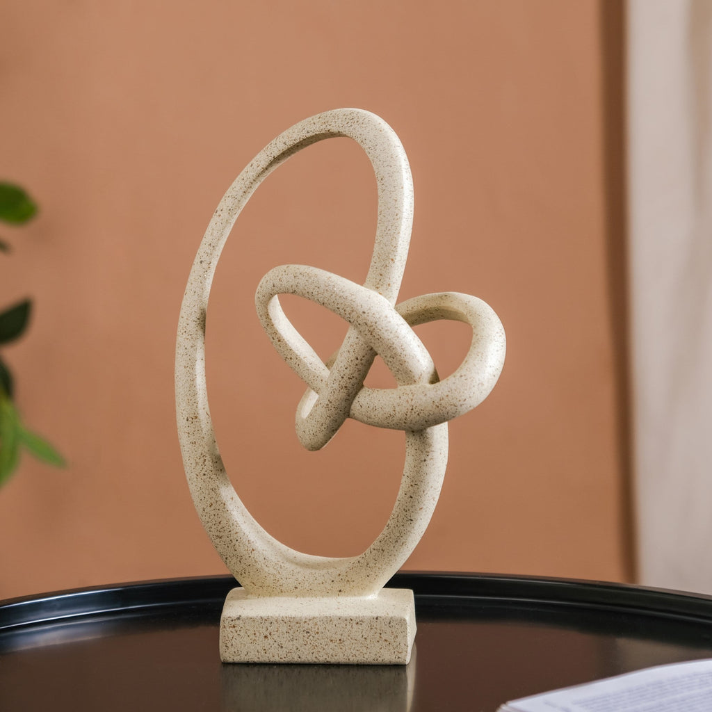 Contemporary Nordic Showpiece Nestasia