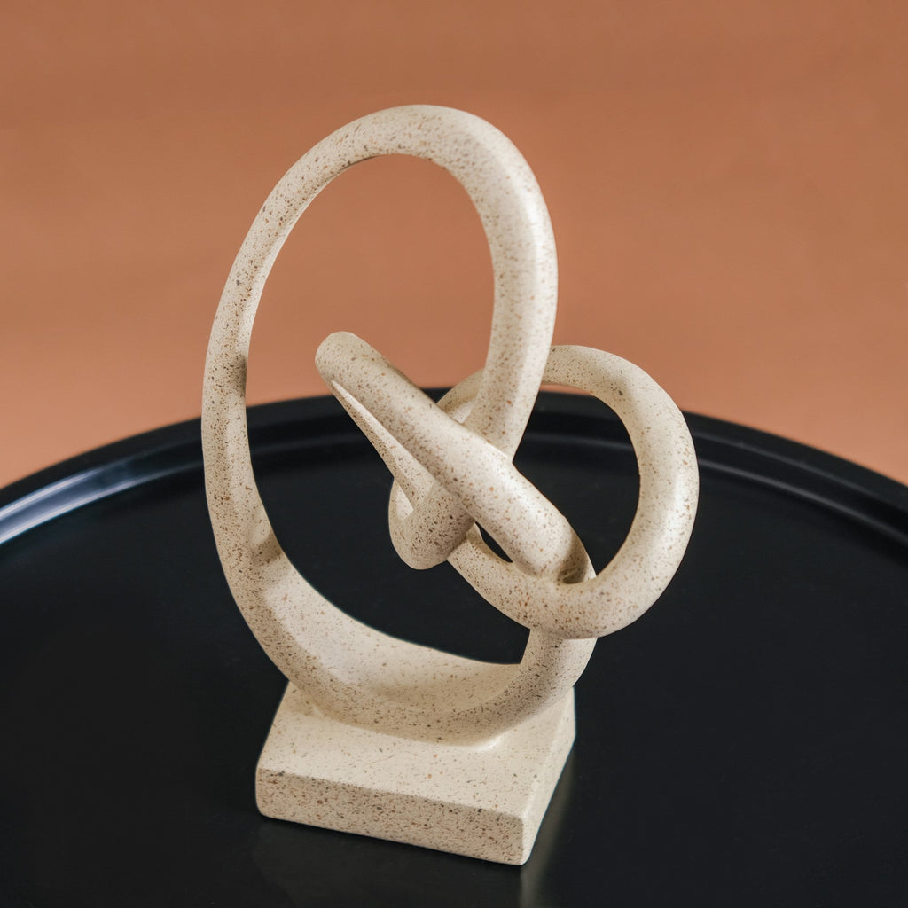 Contemporary Nordic Showpiece Nestasia
