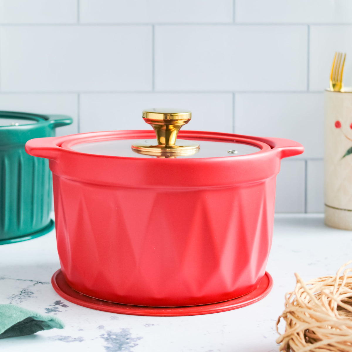 Cooking Pot with Lid Nestasia