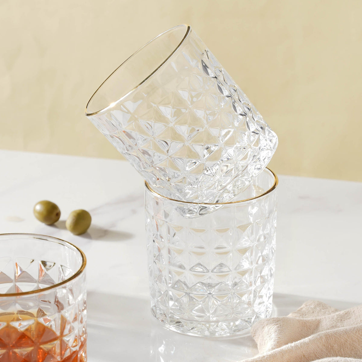 Modern Drinking Glass Set of 4 Nestasia