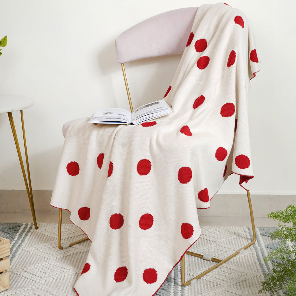 Red Throw Nestasia