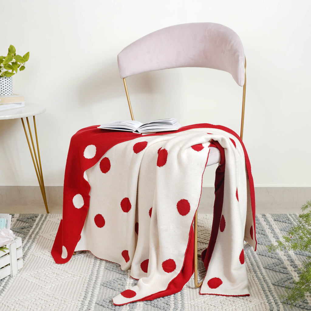 Red Throw Nestasia