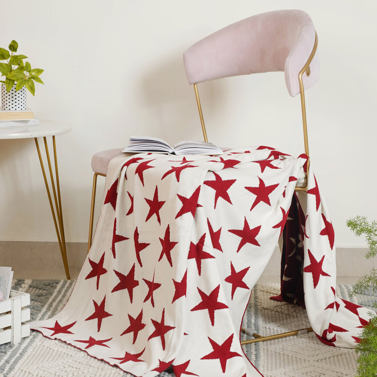 Maroon Star Throw Nestasia