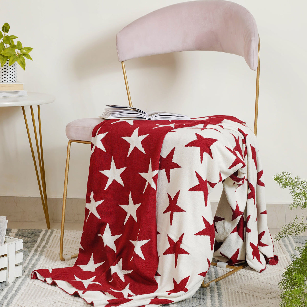 Maroon Star Throw Nestasia