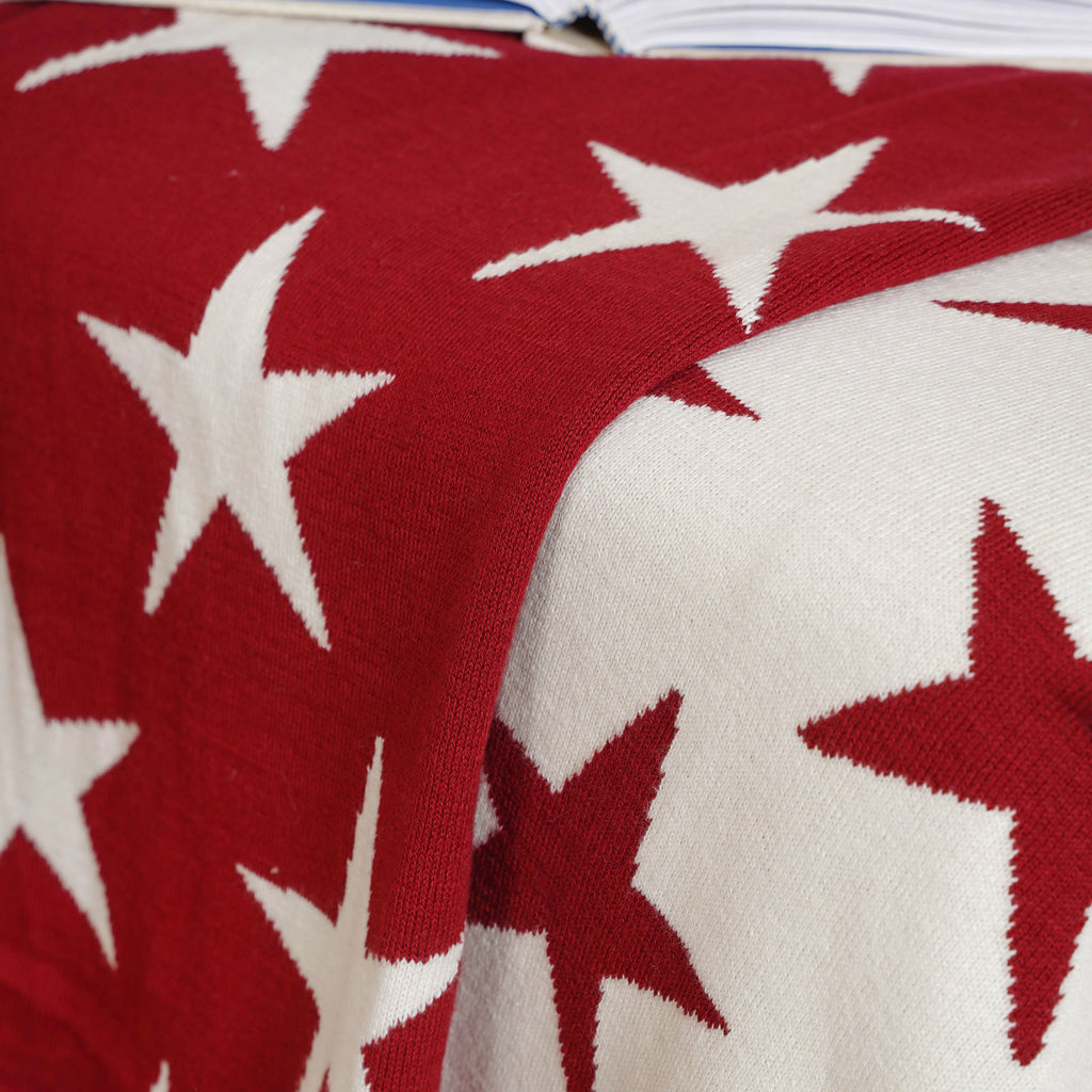 Maroon Star Throw Nestasia