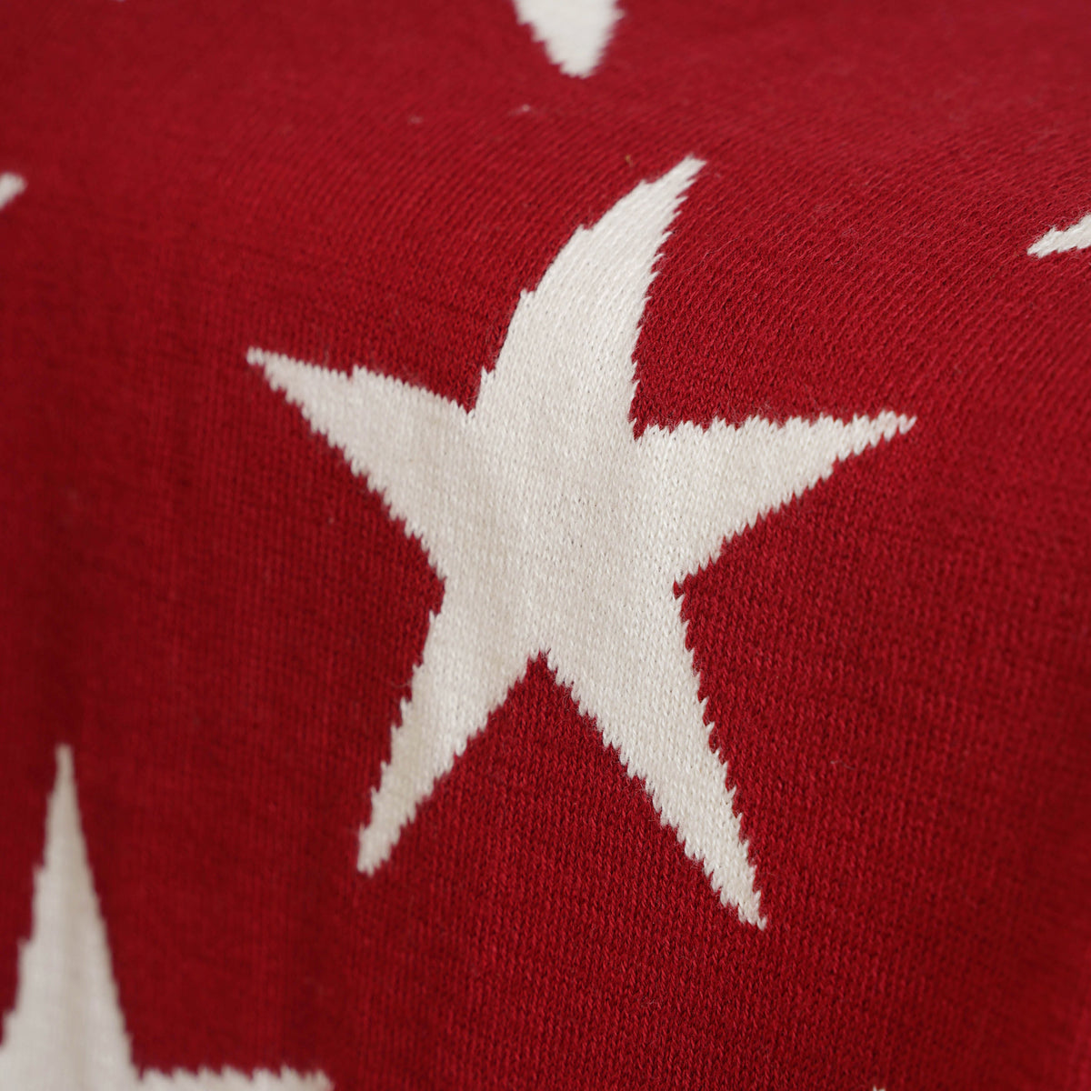 Maroon Star Throw Nestasia