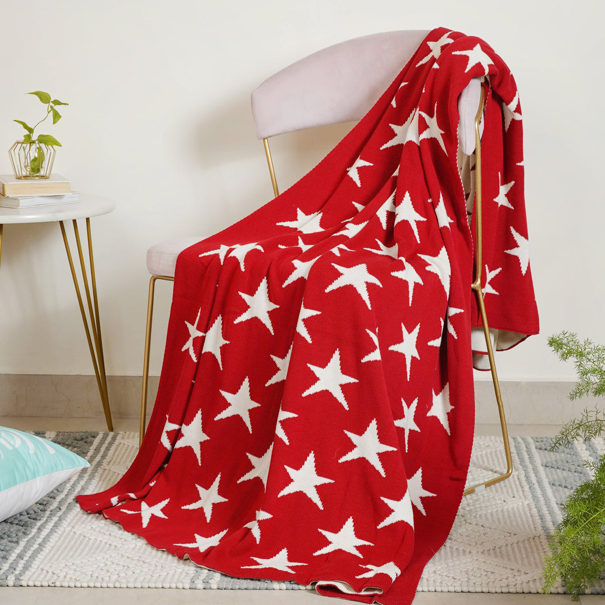 Soft Fuzzy Throw Nestasia