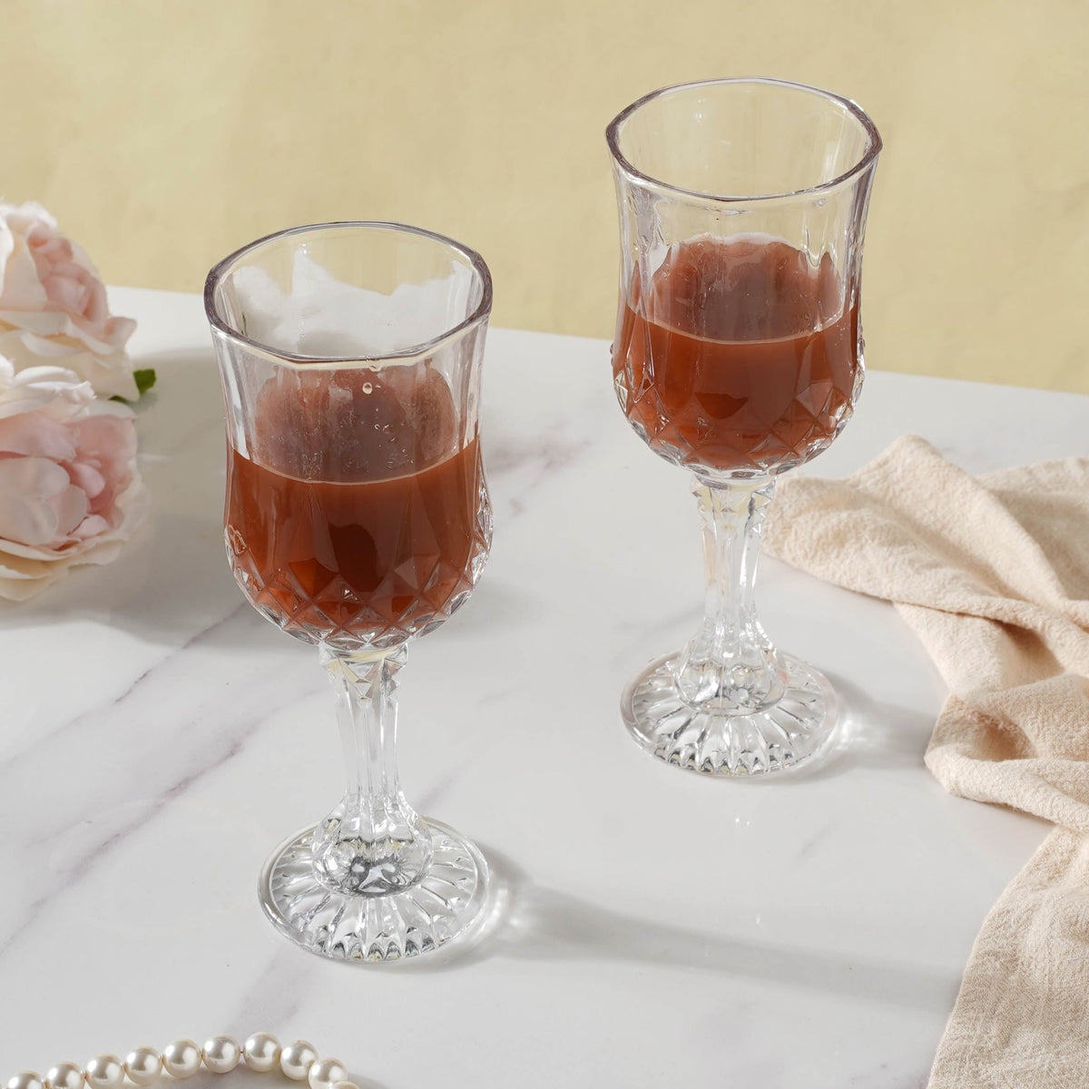 Nick and Nora Glass Set of 2 Nestasia
