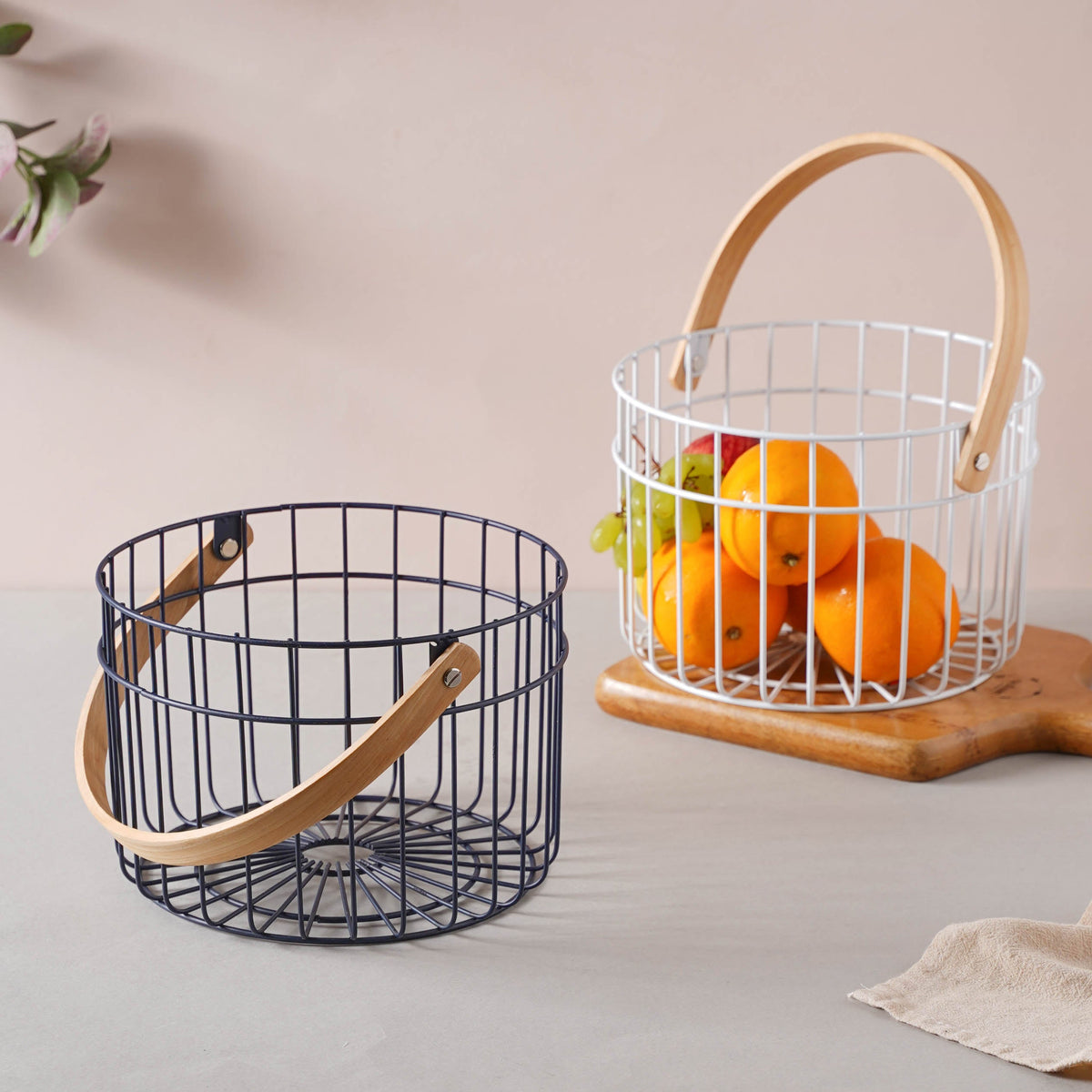 Metal Fruit Basket- Large Nestasia
