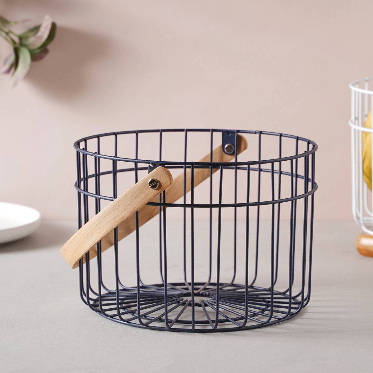 Metal Fruit Basket- Large Nestasia