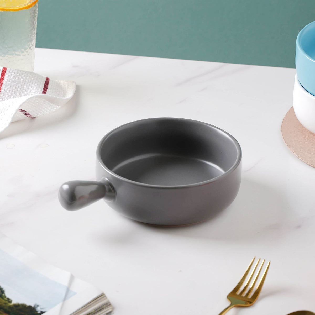Grey Goodness Baking Pan With Handle Nestasia