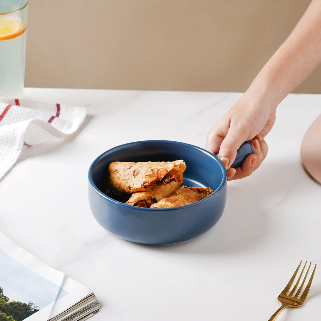 Wave Blue Baking Pan With Handle Nestasia