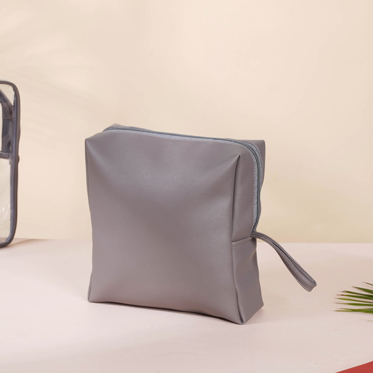 Grey Travel Kit Set of 4 Nestasia