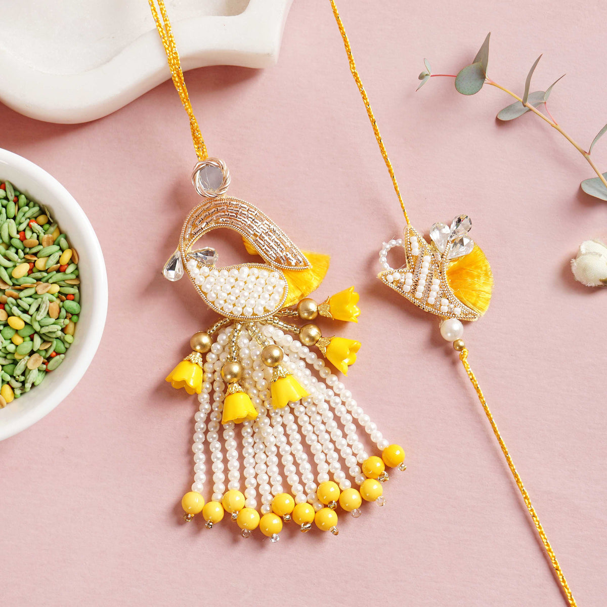 Golden Finch Rakhi And Lumba Gift Set Nestasia