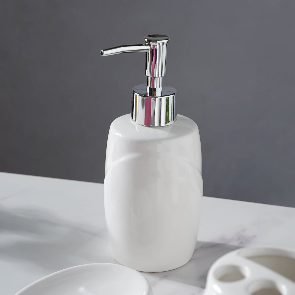 White Ceramic Bath Accessories Nestasia