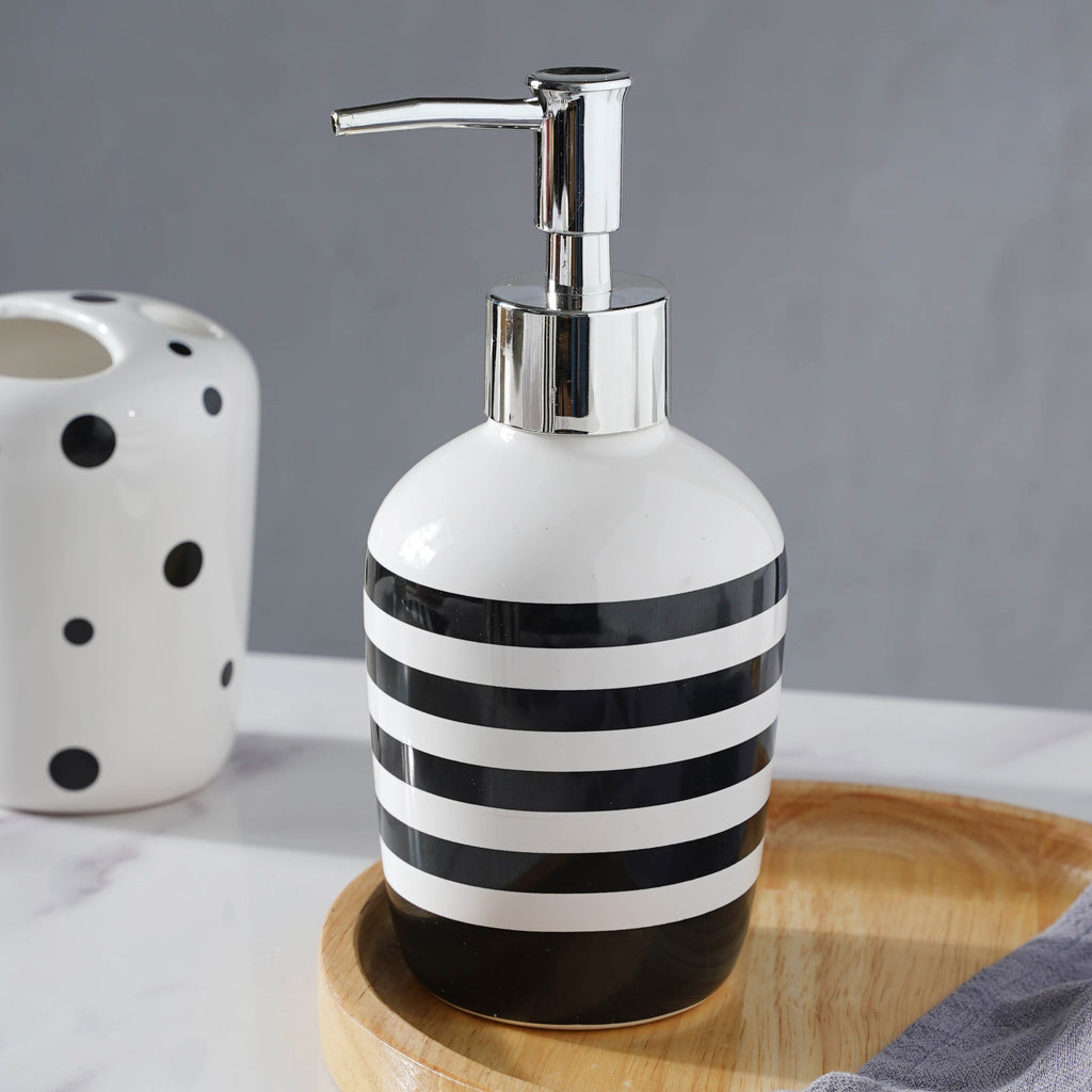 Zebra Stripes Ceramic Bath Set Nestasia