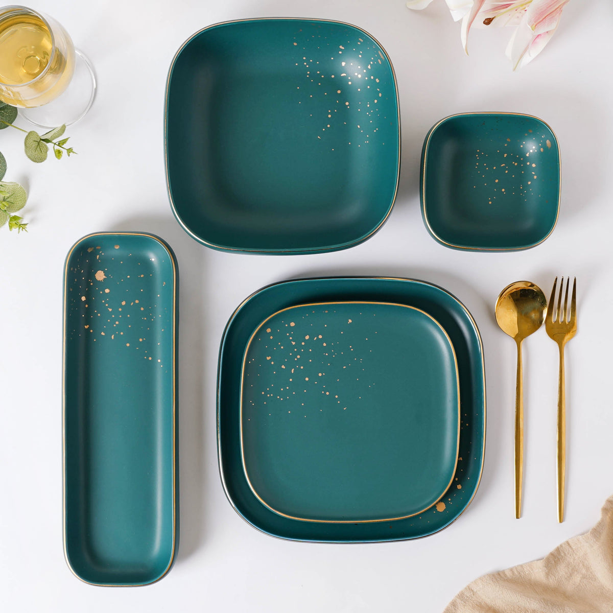 Cara Square Serving Bowl - Midnight Green Nestasia