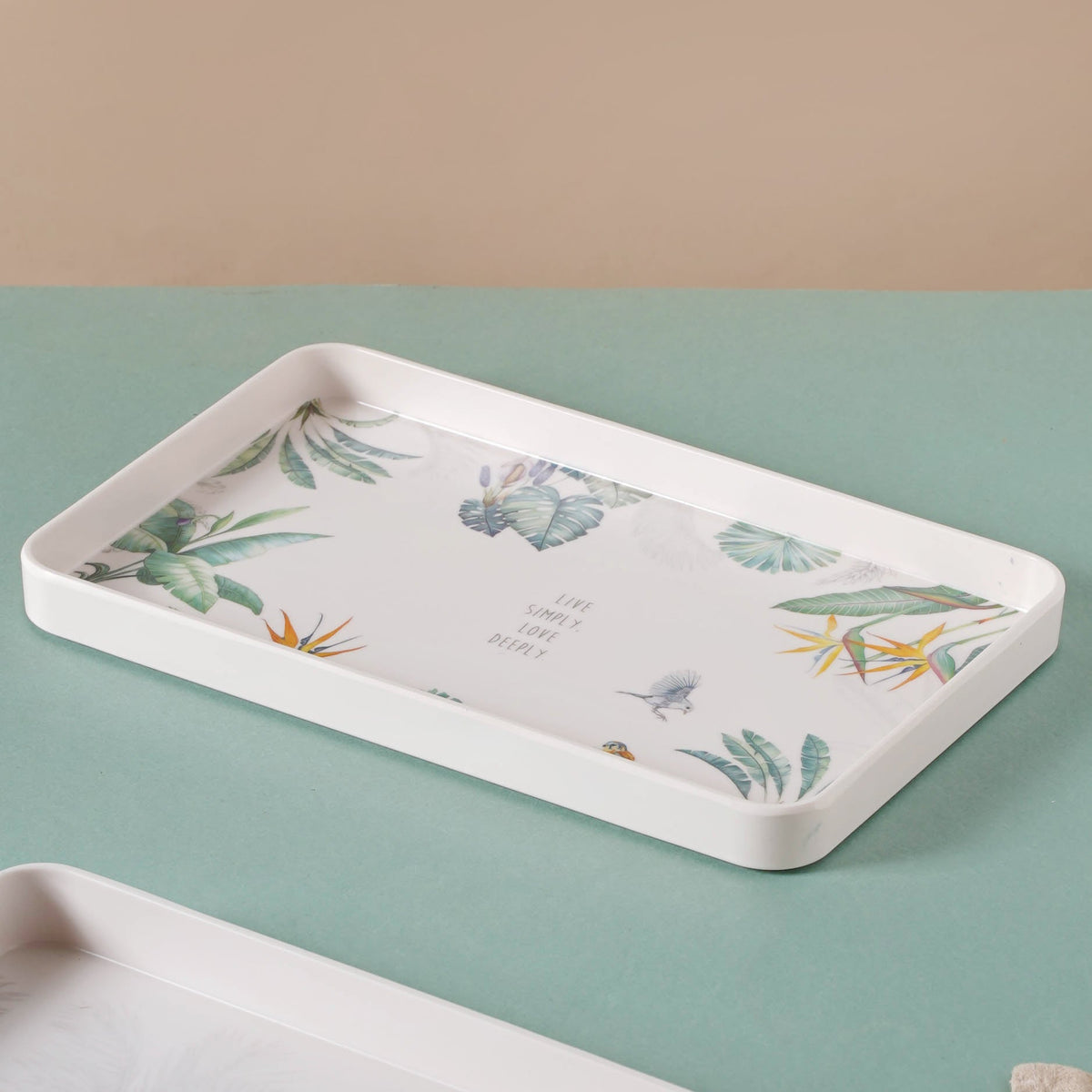 Small Tray With Green Leaves Nestasia