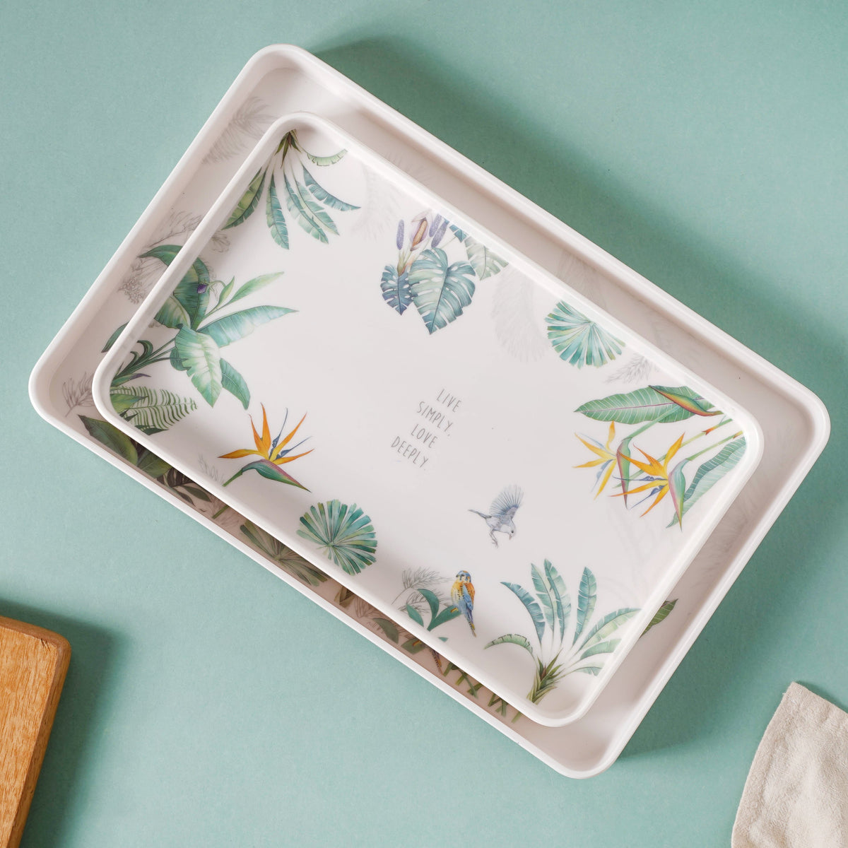 Small Tray With Green Leaves Nestasia