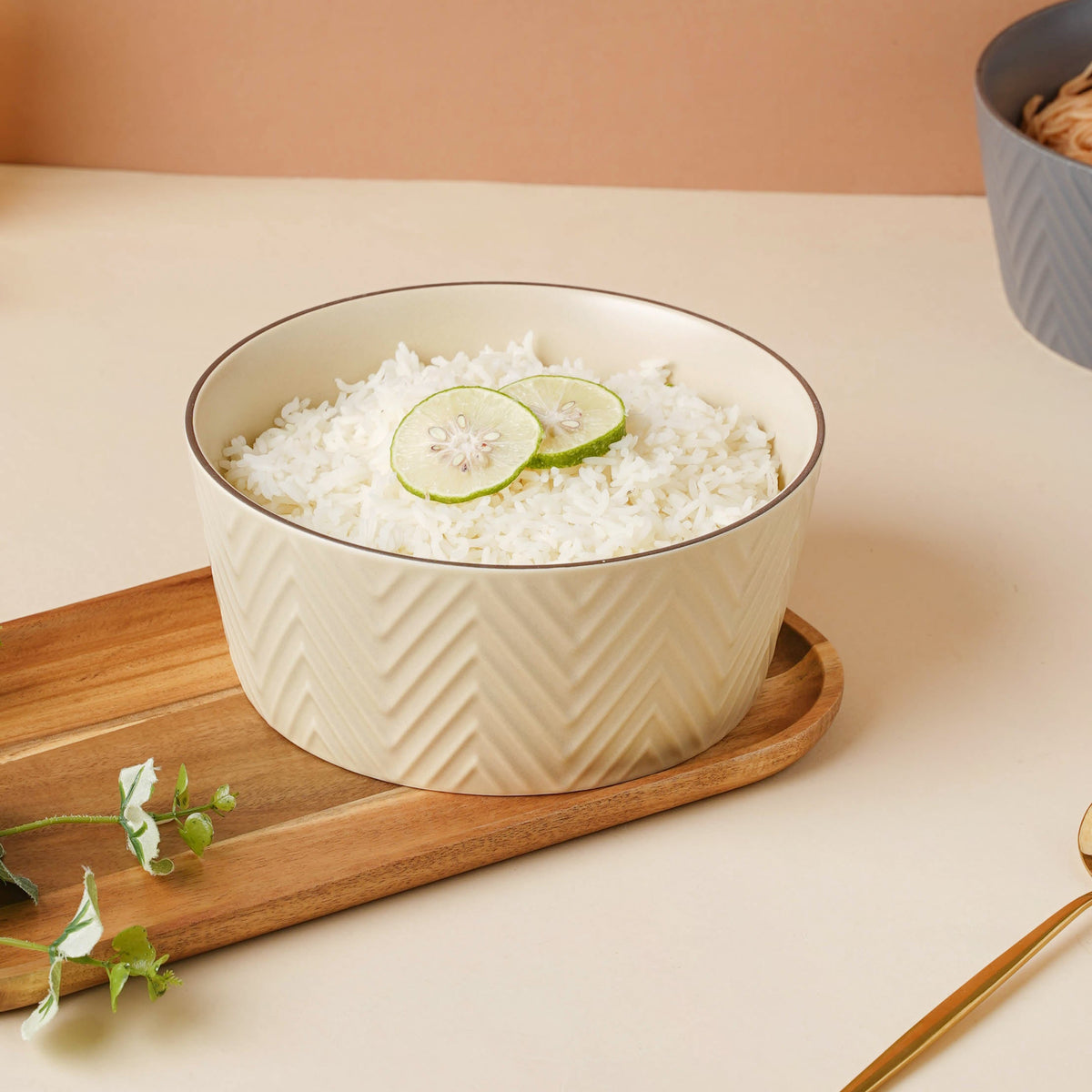 Crème De La Crème Serving Bowl Nestasia