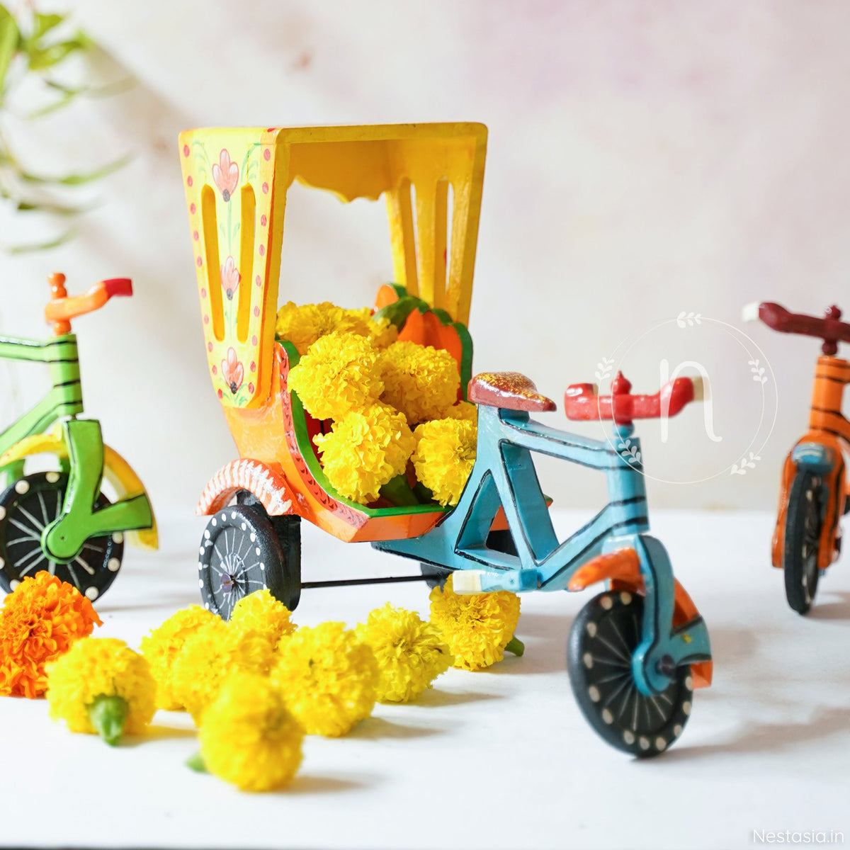 Wooden Rickshaw Nestasia
