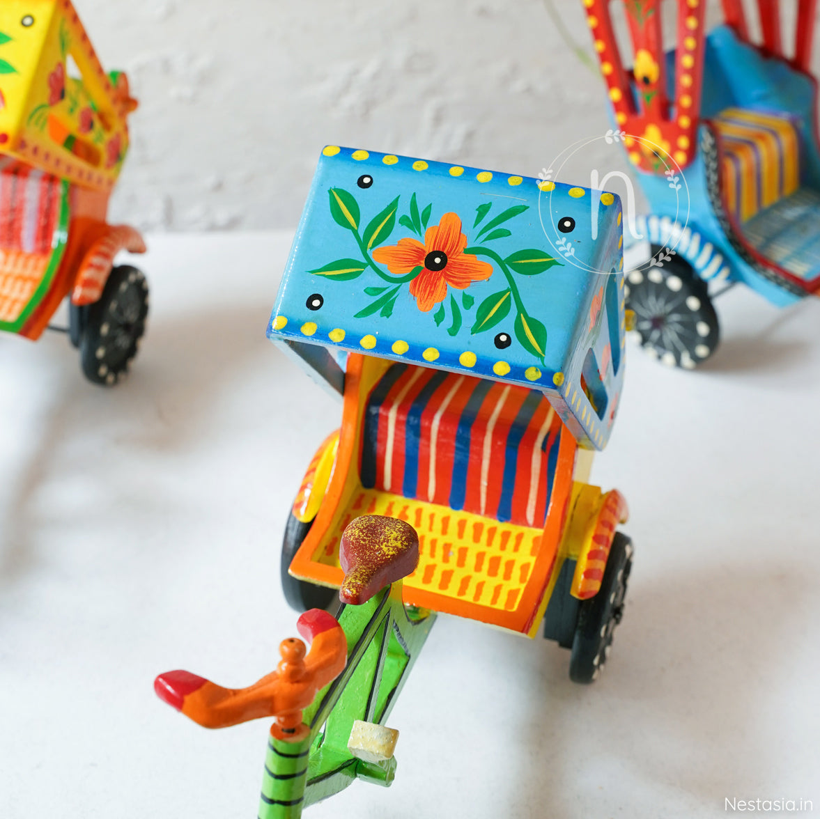 Wooden Rickshaw Nestasia