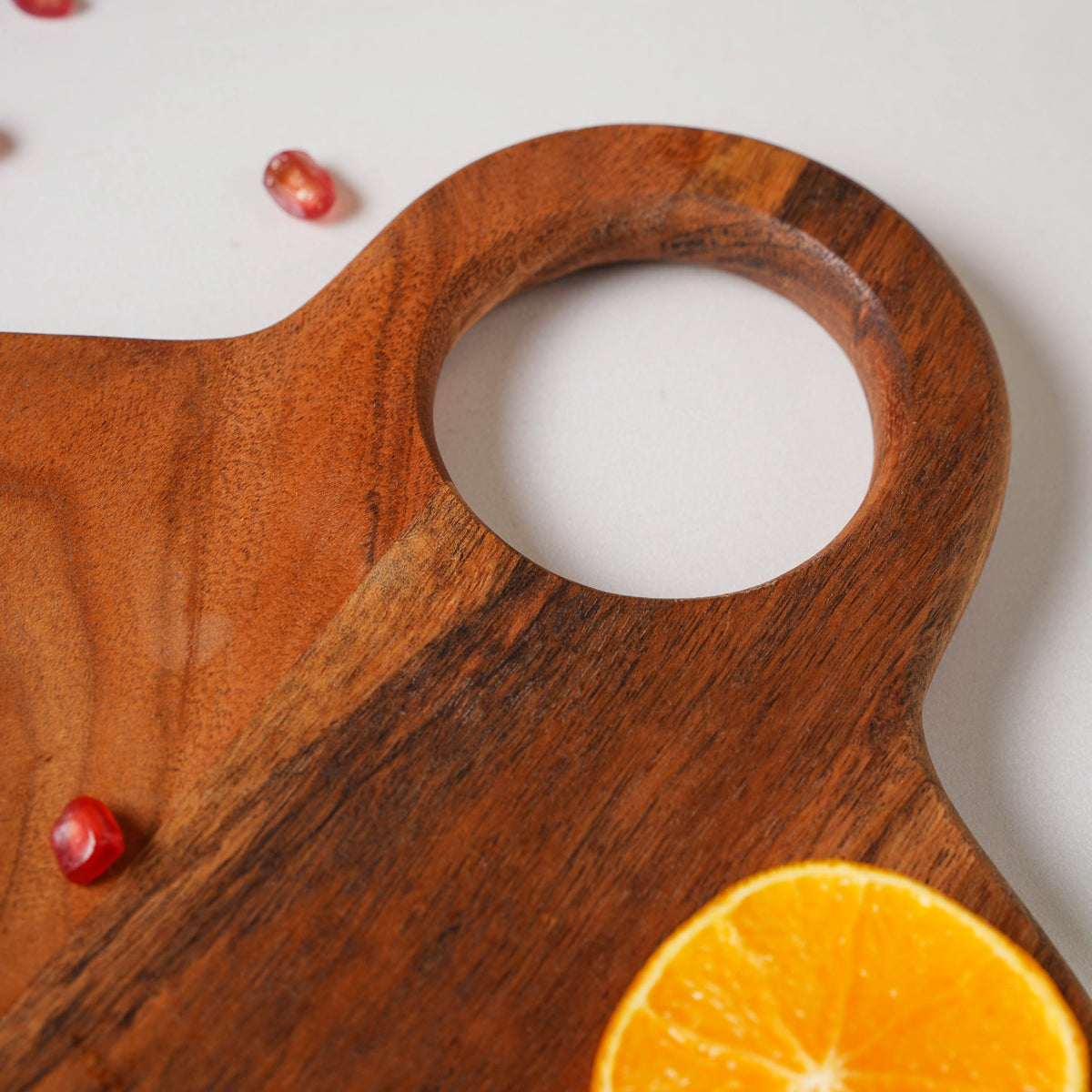 Farmhouse Round Wooden Platter 15 Inch Nestasia