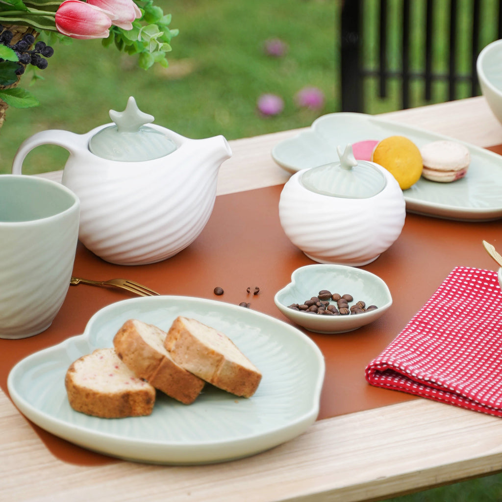 Taro Leaf Small Snack Plate 7 Inch Nestasia