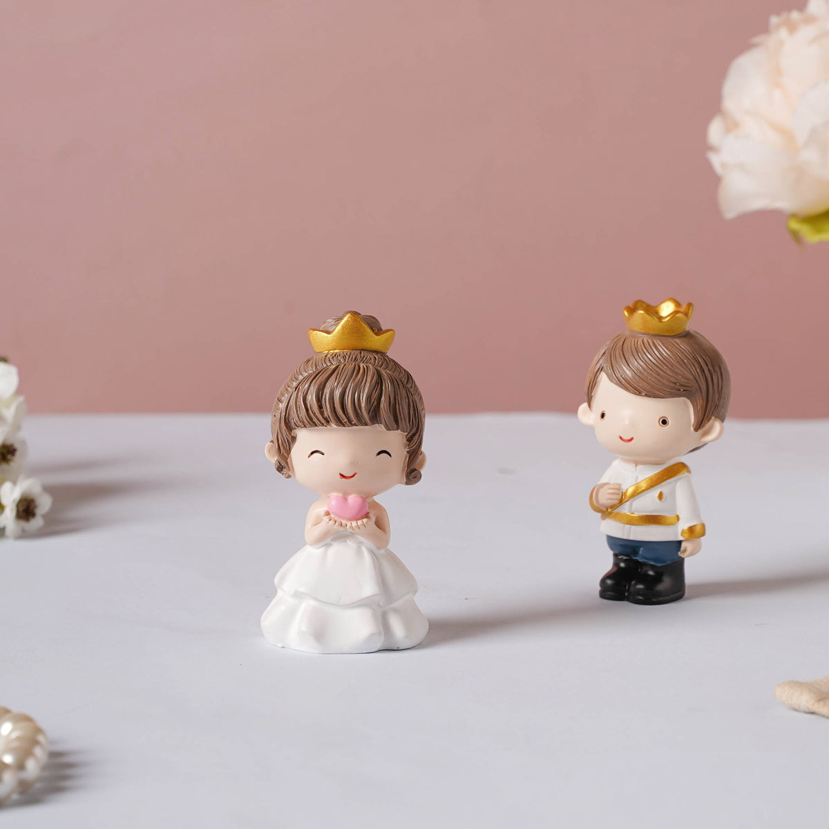Wedding Couple Resin Showpiece Set Of 2 Nestasia
