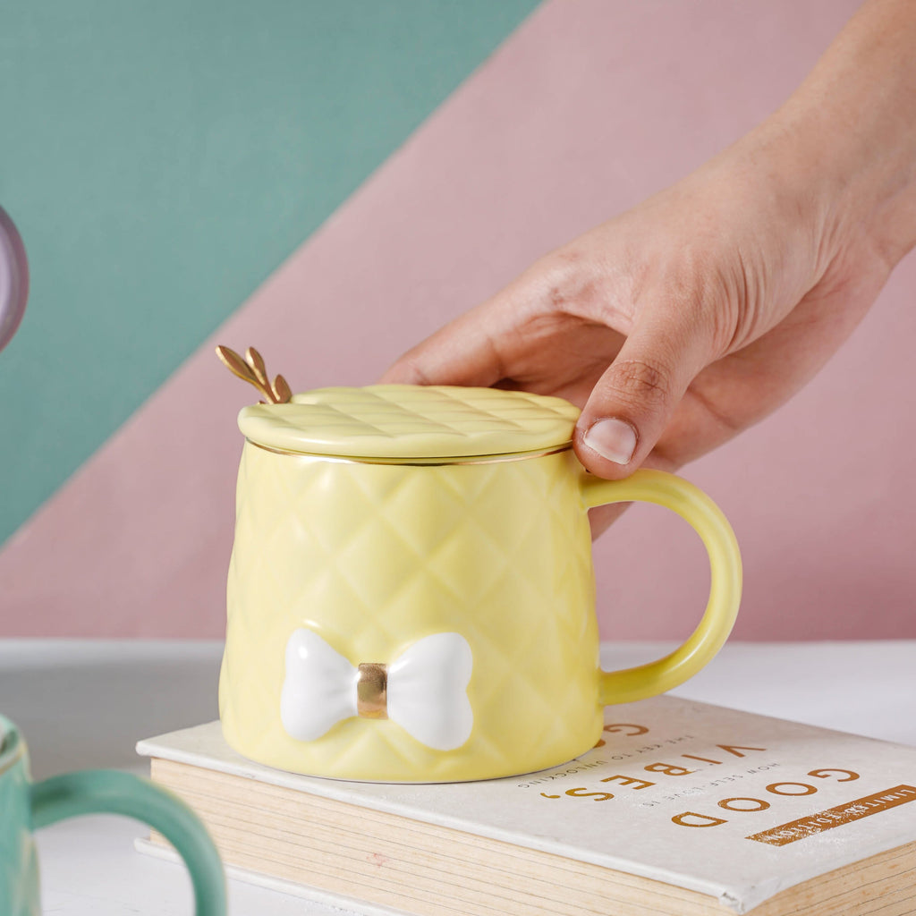 Textured Bow Cup Nestasia