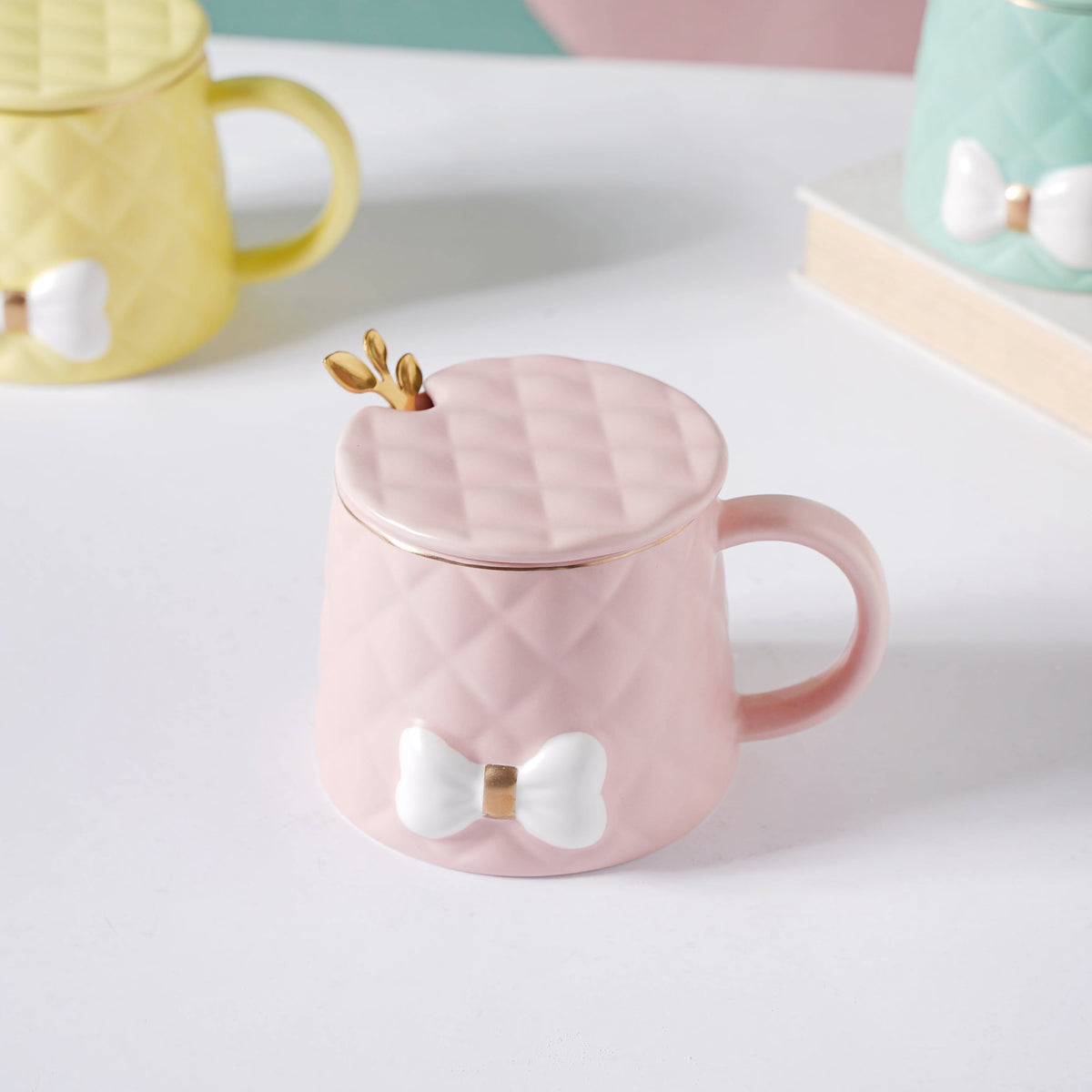 Textured Bow Cup Nestasia