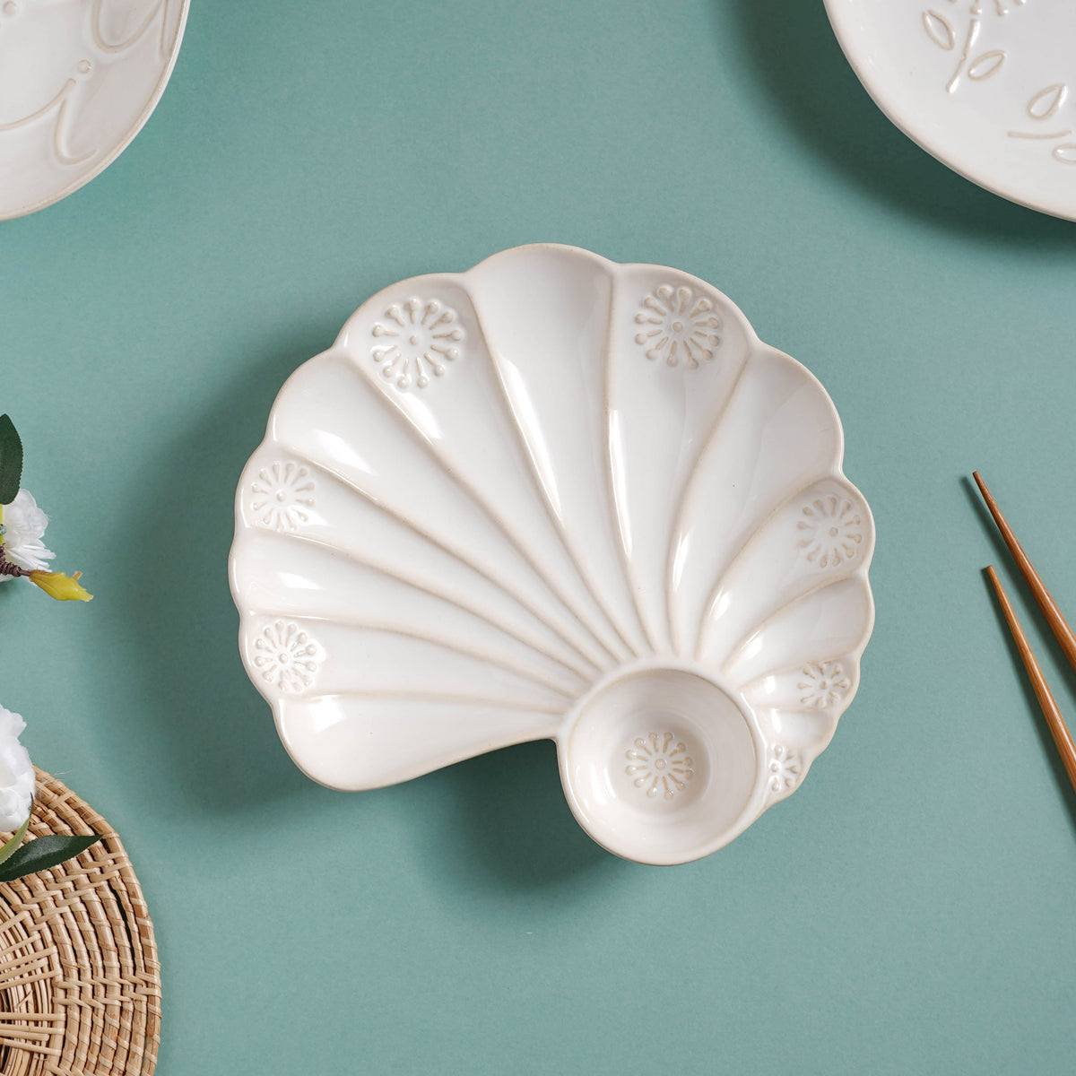 White Shell Ceramic Snack Plate 8 Inch Nestasia