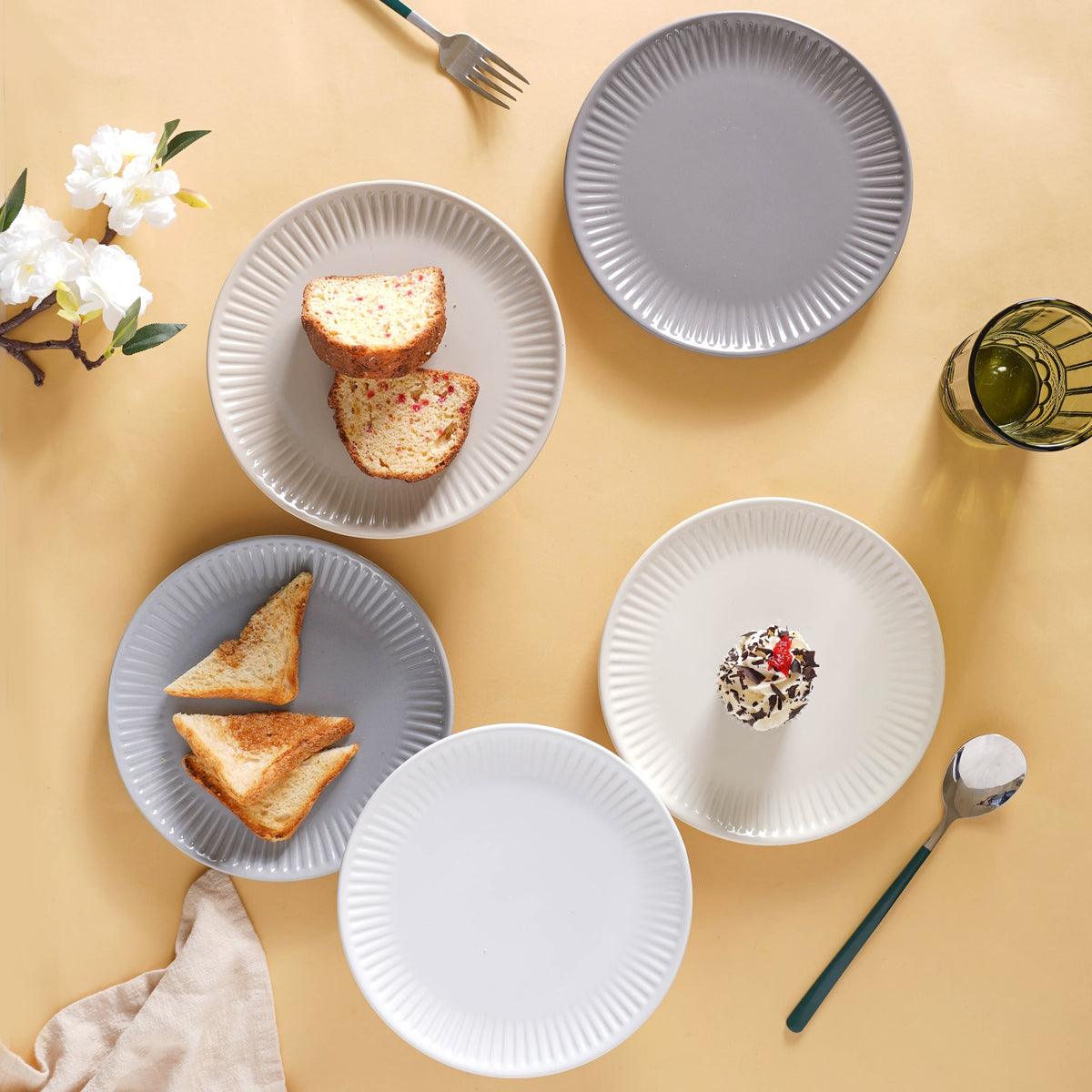Snack Ceramic Plate 8 inch Nestasia