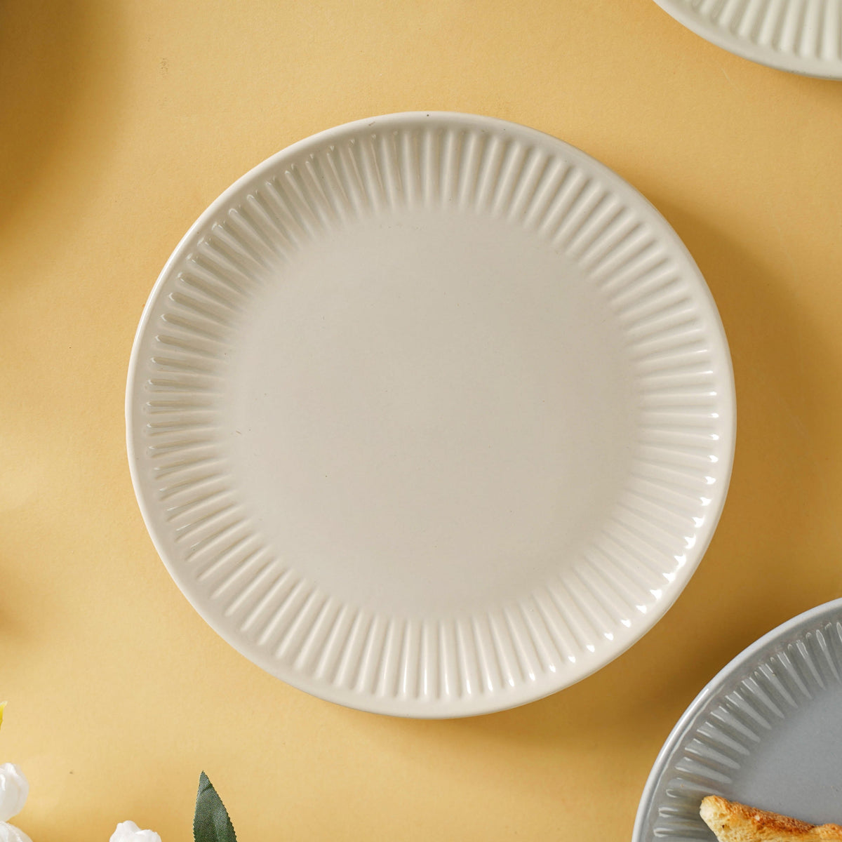 Snack Ceramic Plate 8 inch Nestasia