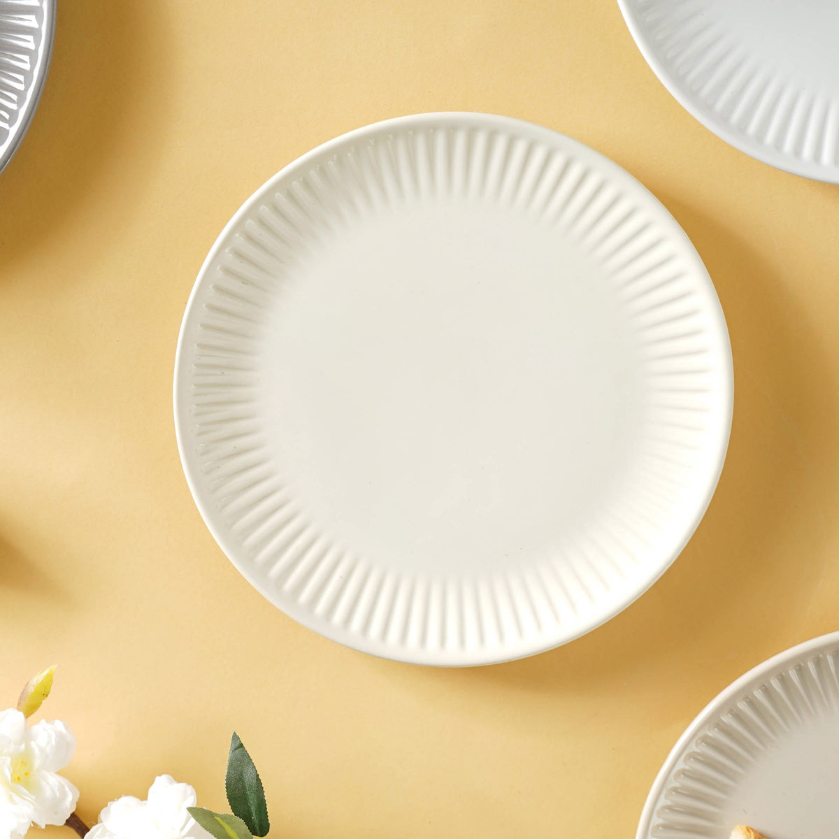 Snack Ceramic Plate 8 inch Nestasia