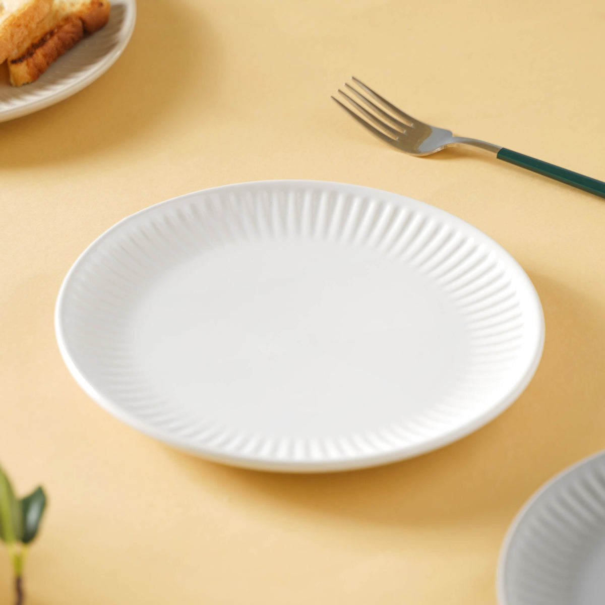 Snack Ceramic Plate 8 inch Nestasia