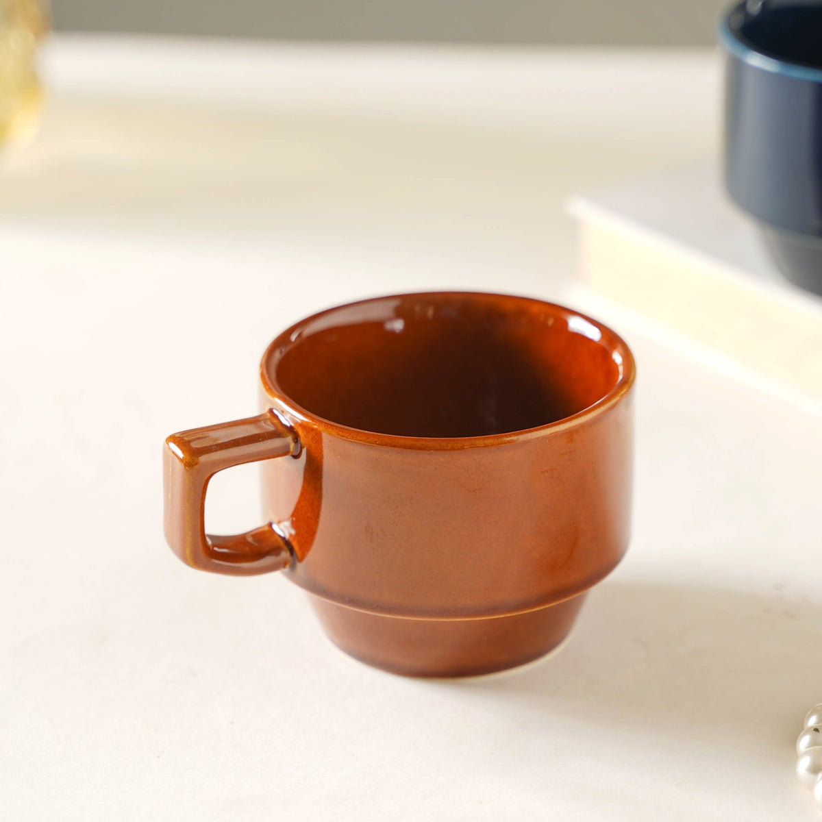 Round Tea-Cup Nestasia