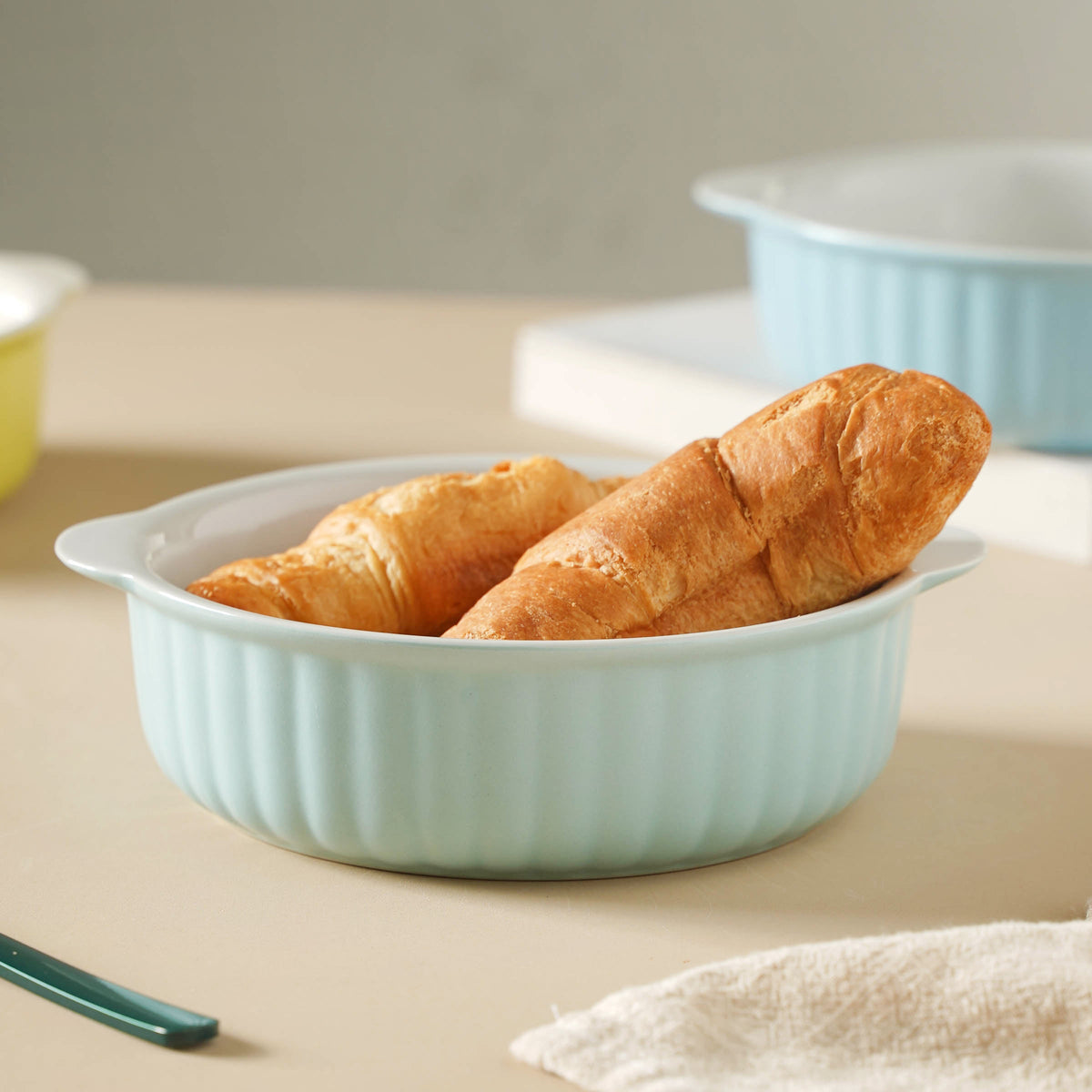 Ceramic Pastel Dish Nestasia