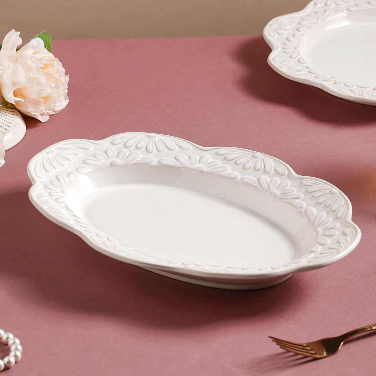 Faye Oval Ceramic Platter 13 Inch Nestasia