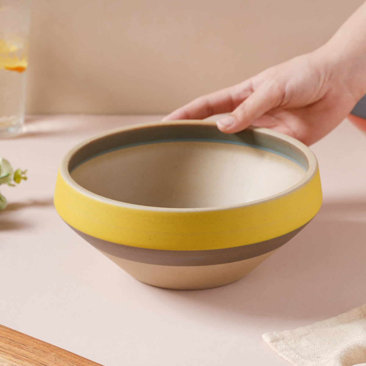 Soboku Grey And Yellow Large Serving Bowl 7.5 Inch 1.3 L Nestasia