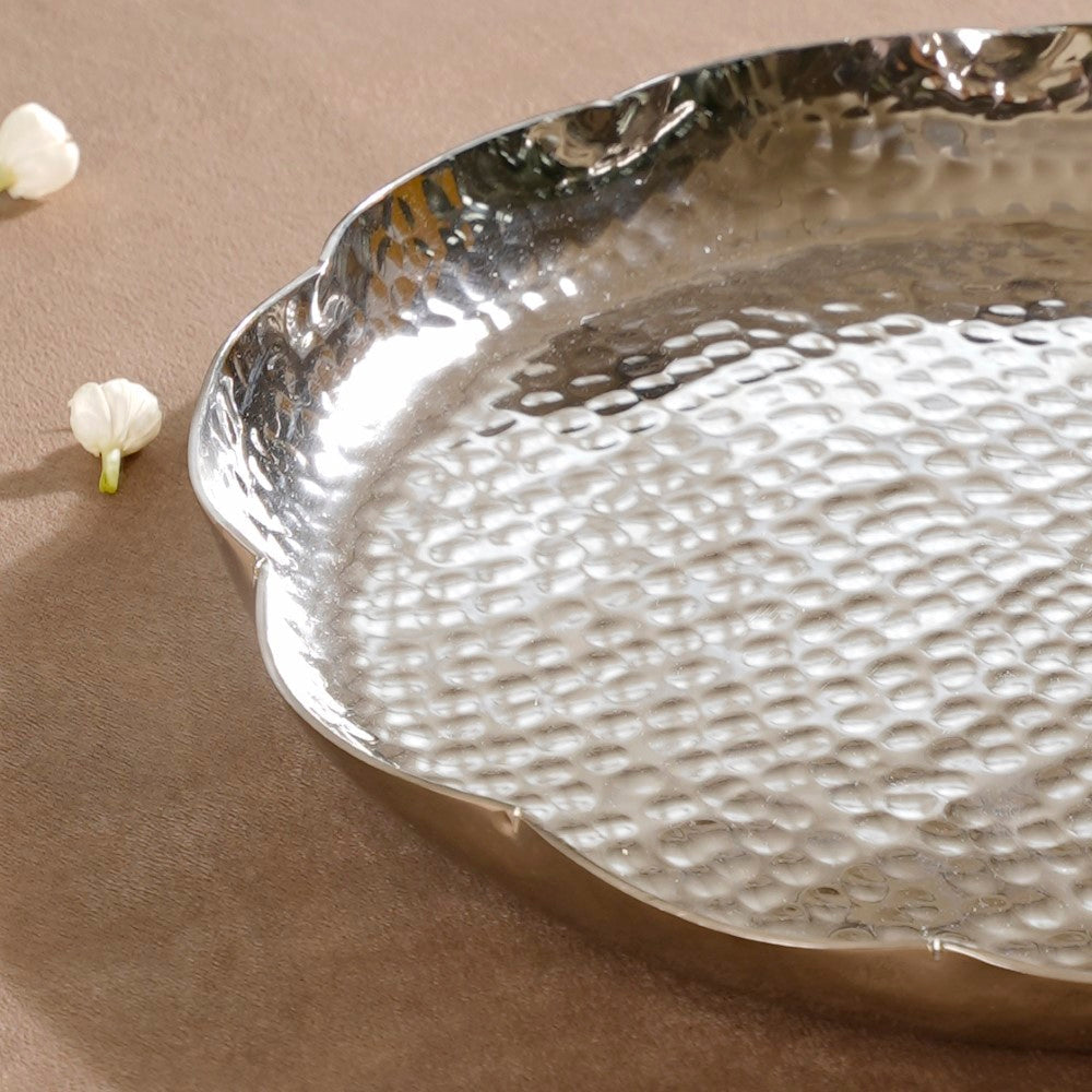 Silver Urli Tray With Flower Shape Set Of 2 Nestasia