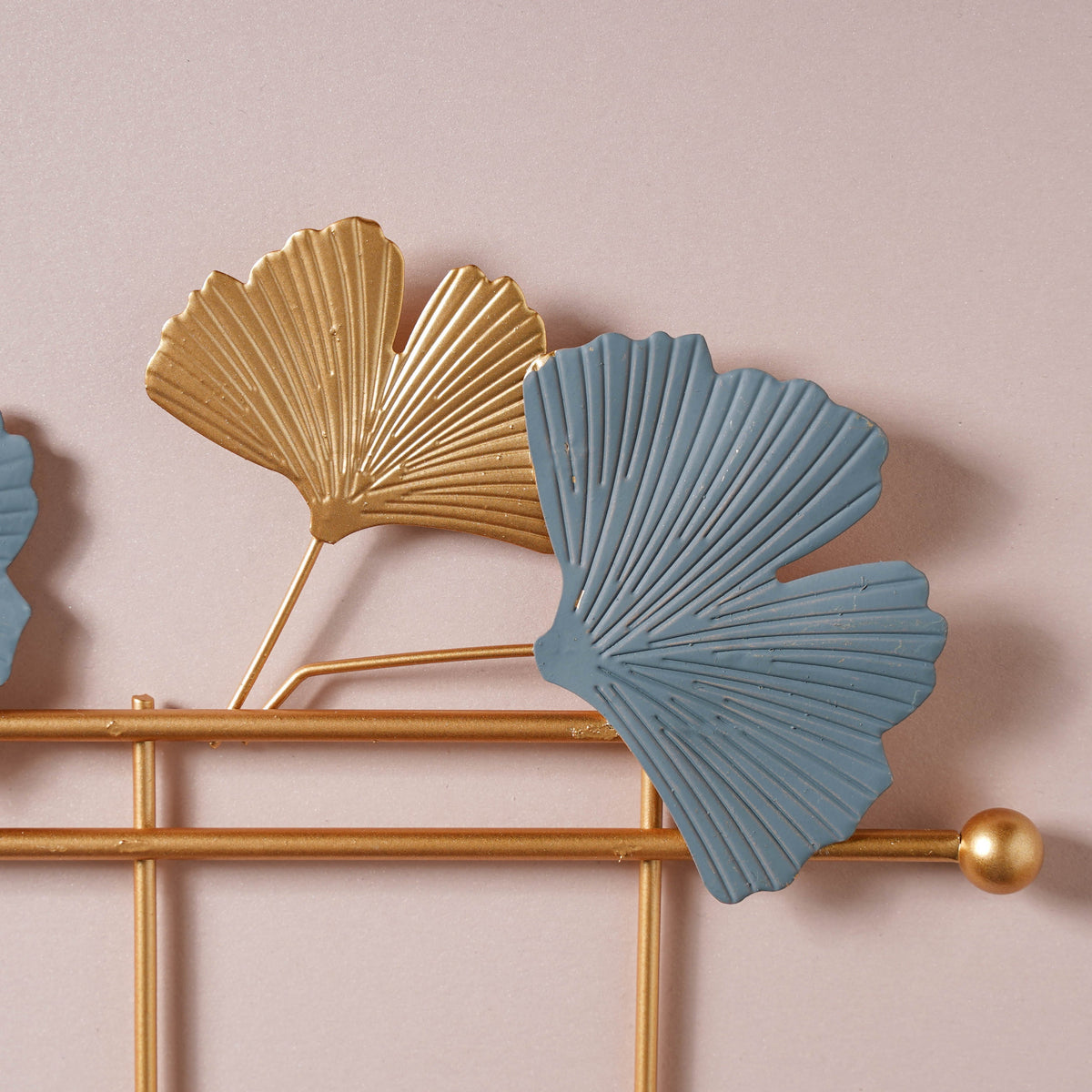 Wall Mount Hanger Nestasia
