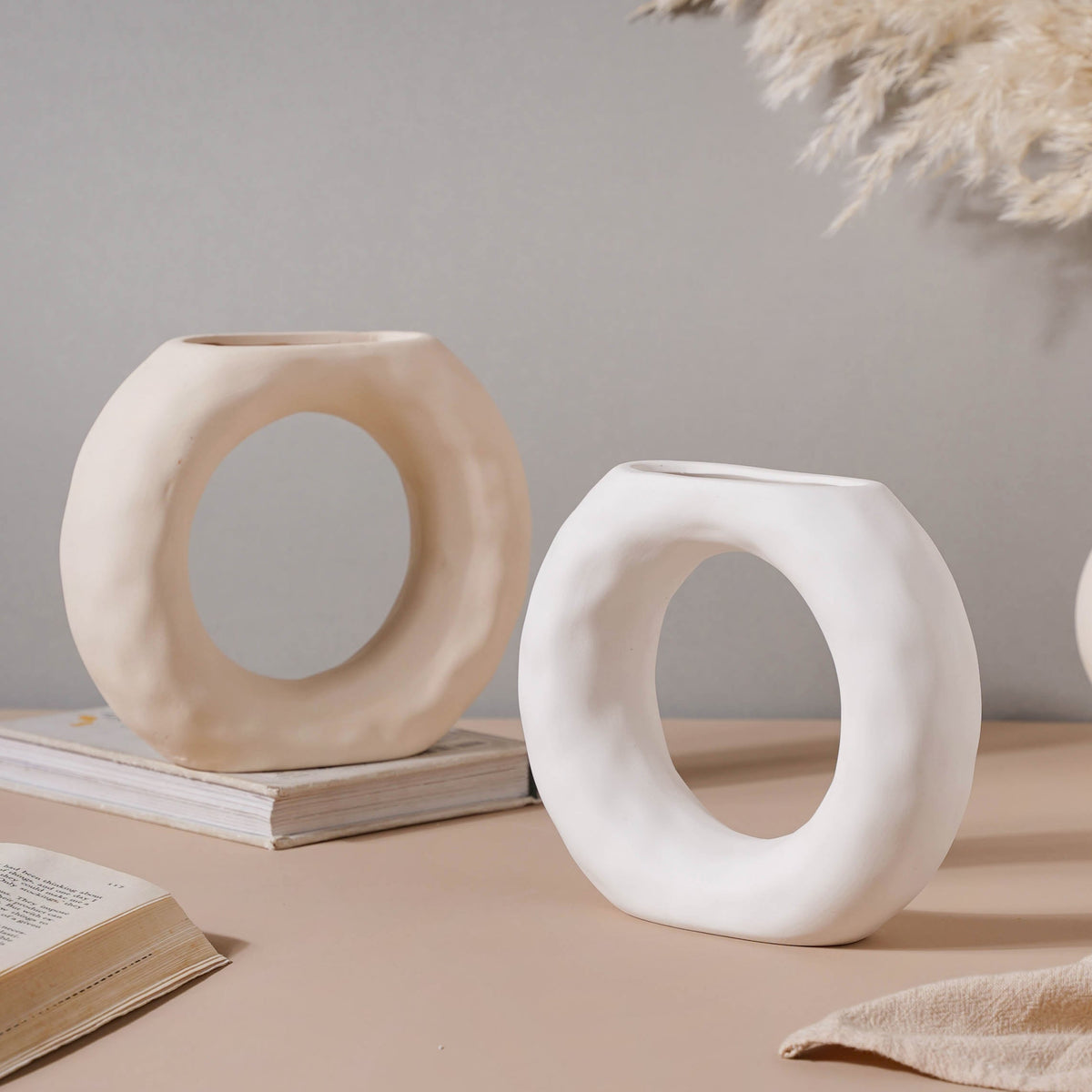 Textured Hollow Flower Pot Nestasia