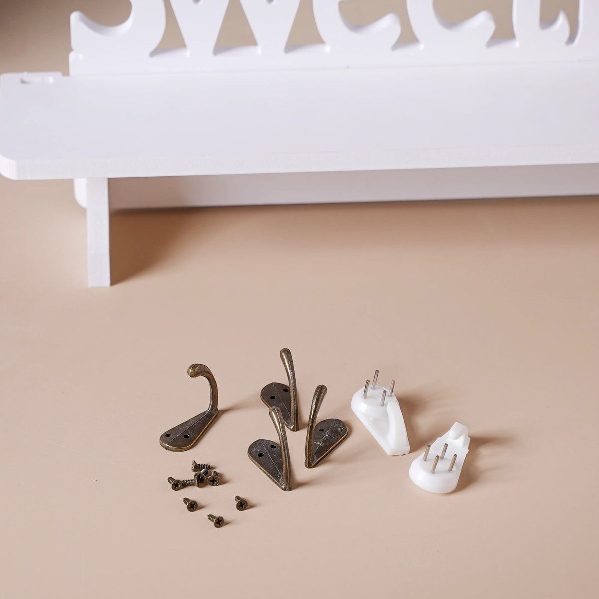 Sweet Home Hanger Nestasia