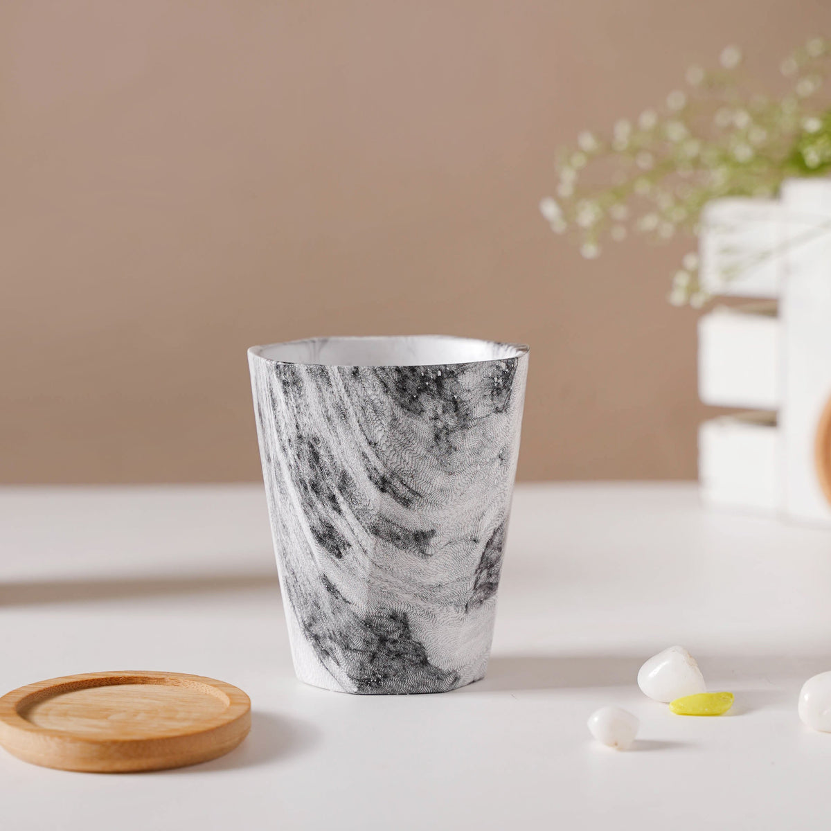 Carrara Charcoal Planter With Coaster Nestasia