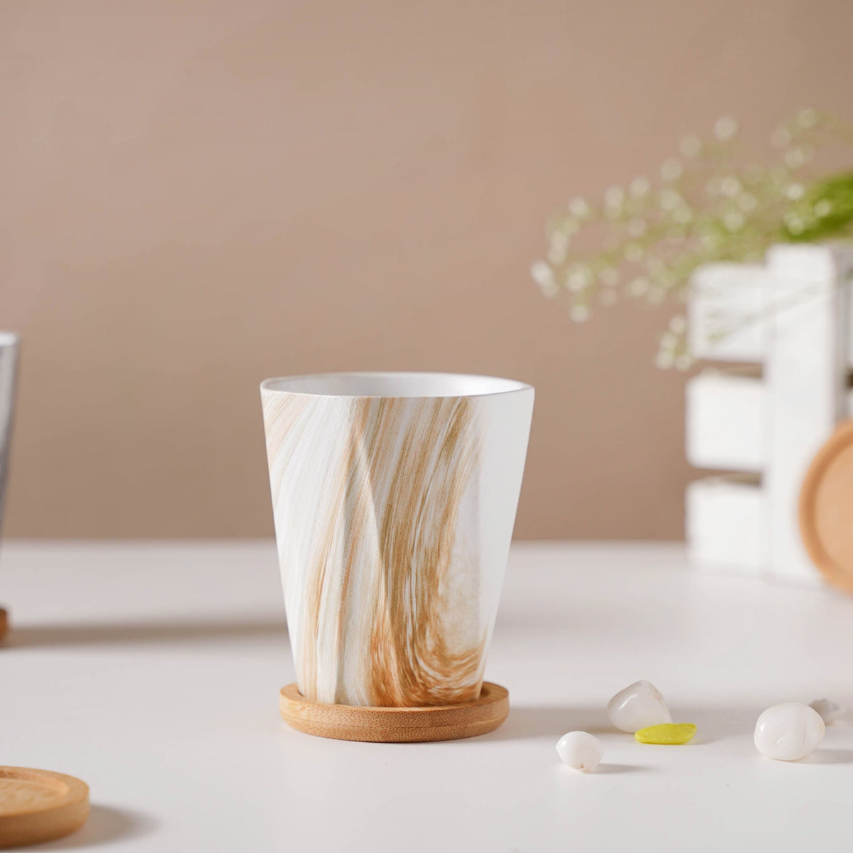Carrara Brown Planter With Coaster Nestasia