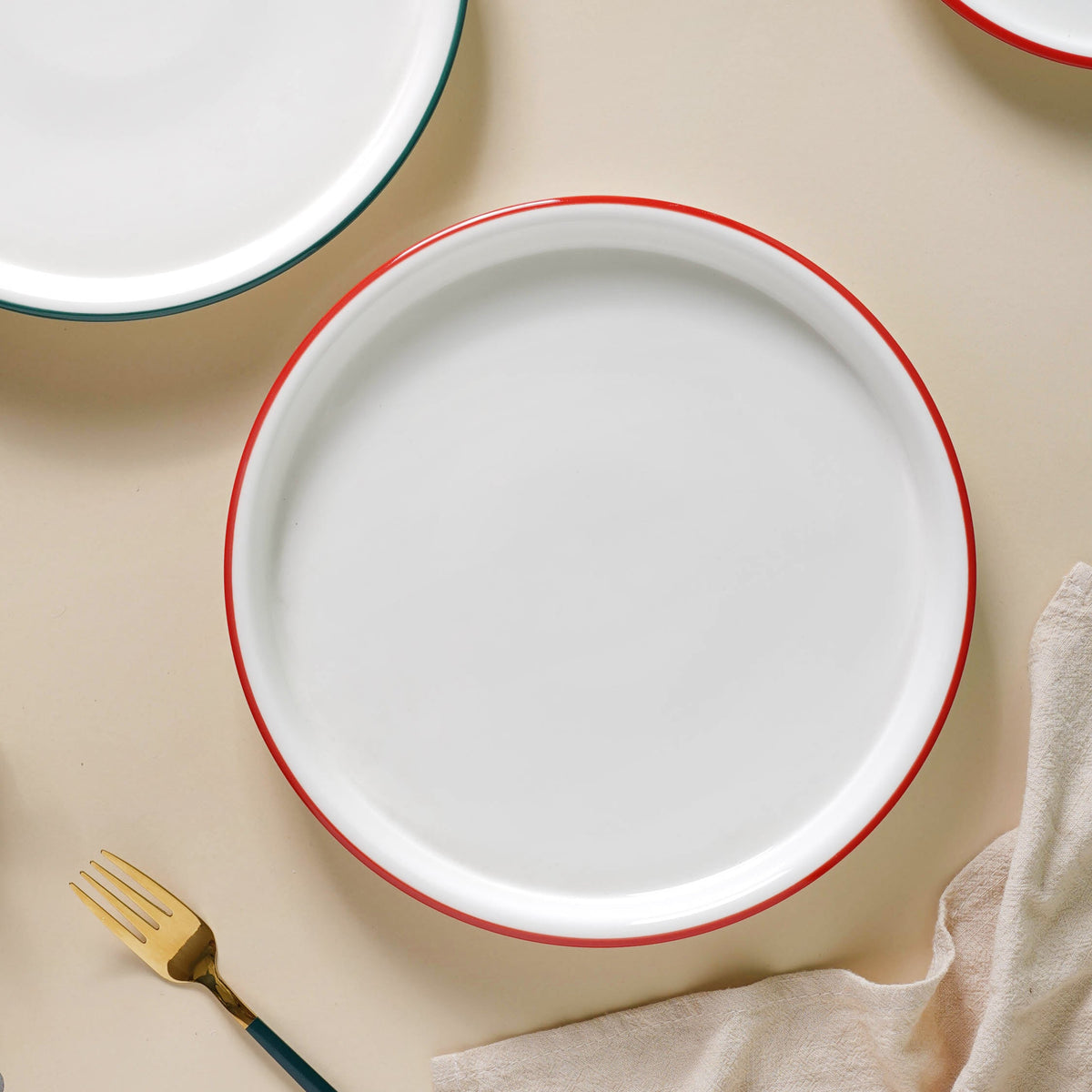 Toujours Dinner Plate Nestasia