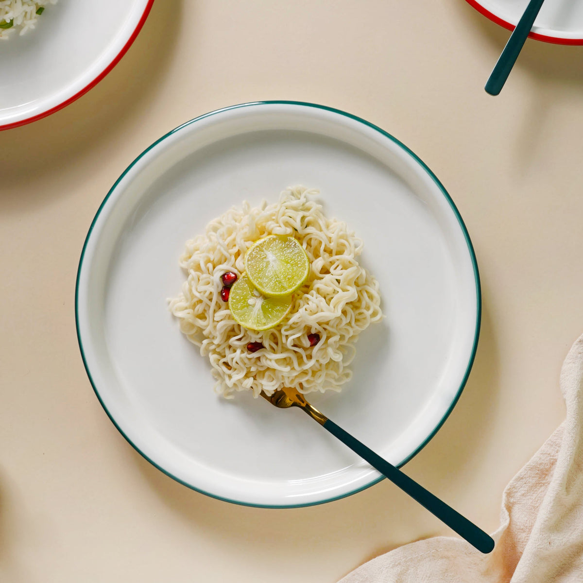 Toujours Dinner Plate Nestasia