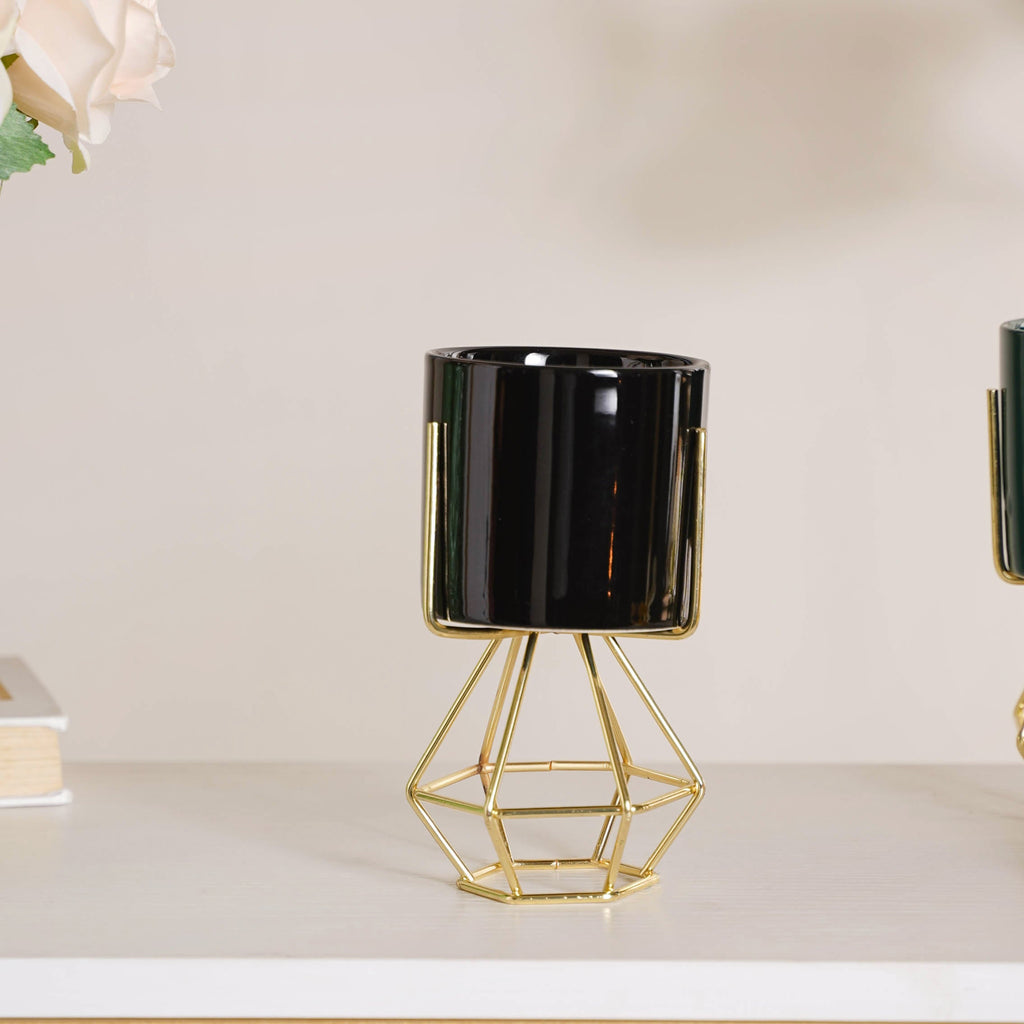 Designed Stand Cylindrical Pot Nestasia